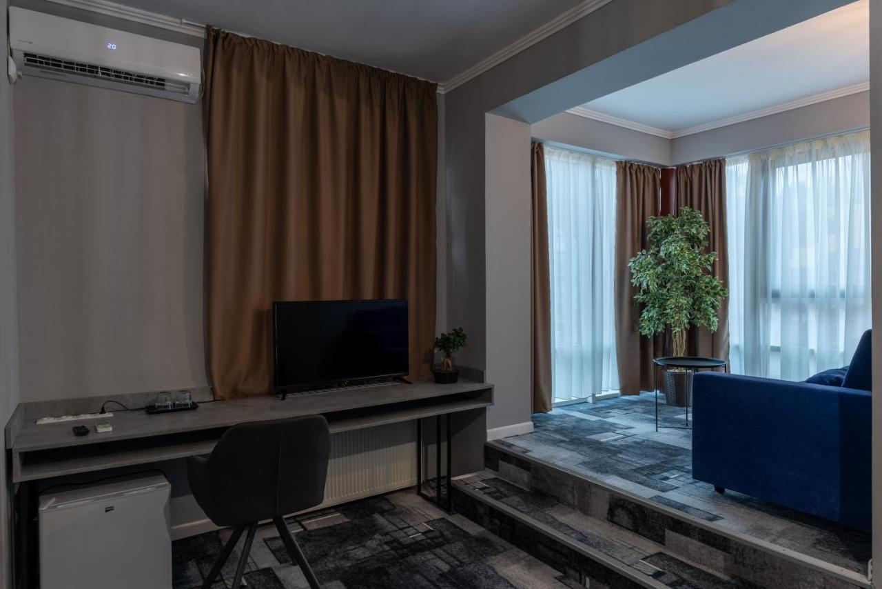 Hotel PASO Cluj-Napoca Buitenkant foto